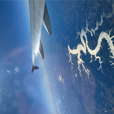 Airplane Soaring Over Waterways 1000 Jigsaw Puzzle 3D Modell