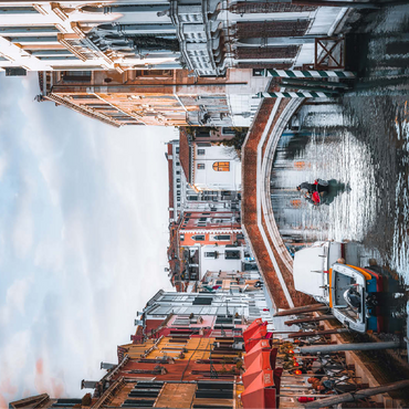 Charming Venetian Canal with Bridge 100 Jigsaw Puzzle 3D Modell