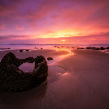 Moeraki Boulders at Sunrise - Coastal New Zealand Magic 100 Jigsaw Puzzle 3D Modell