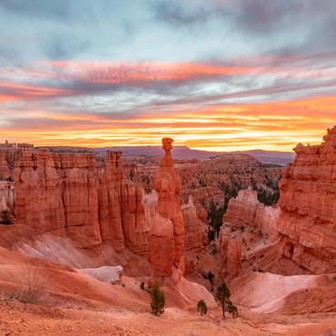 Bryce Canyon National Park - Sunrise at Thor's Hammer 1000 Jigsaw Puzzle 3D Modell
