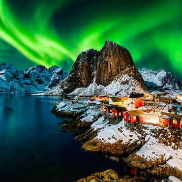 Aurora borealis over Hamnoy in Norway 100 Jigsaw Puzzle 3D Modell