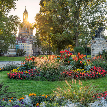 Brühlscher Garten at the eastern end of the Brühl Terrace with view to the Frauenkirche in the evening 100 Jigsaw Puzzle 3D Modell