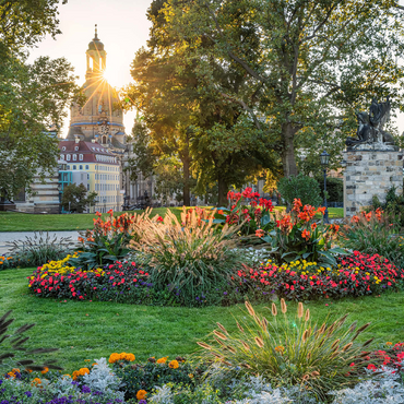 Brühlscher Garten at the eastern end of the Brühl Terrace with view to the Frauenkirche in the evening 500 Jigsaw Puzzle 3D Modell