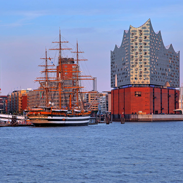 Sailing ship Amerigo Vespucci at the Überseebrücke in the harbor with Elbphilharmonie in the HafenCity, Hamburg 1000 Jigsaw Puzzle 3D Modell