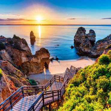 Camilo Beach (Praia do Camilo) in Algarve, Portugal with turquoise sea in the background. Wooden walkway leading to Praia do Camilo beach, Portugal. Beautiful view of Camilo beach in Lagos, Algarve, Portugal. 1000 Jigsaw Puzzle 3D Modell