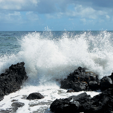 Hawaii, The Big Island: Waves Crashing Over Rocks 1000 Jigsaw Puzzle 3D Modell