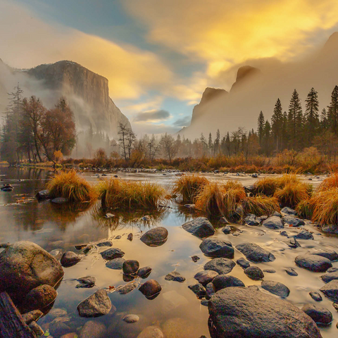 Yosemite Valley at Sunrise with Mist and Reflections 1000 Jigsaw Puzzle 3D Modell