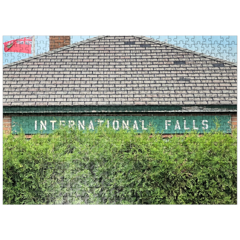 puzzleplate International Falls, Minnesota 500 Jigsaw Puzzle