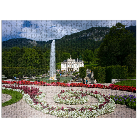 puzzleplate Linderhof Castle with water parterre and fountain against Ammergau Alps, Upper Bavaria 500 Jigsaw Puzzle