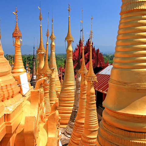 Pagoda forest of stupas of Shwe Indein pagoda near Indein village on Inle Lake, Shan State, Myanmar 1000 Jigsaw Puzzle 3D Modell