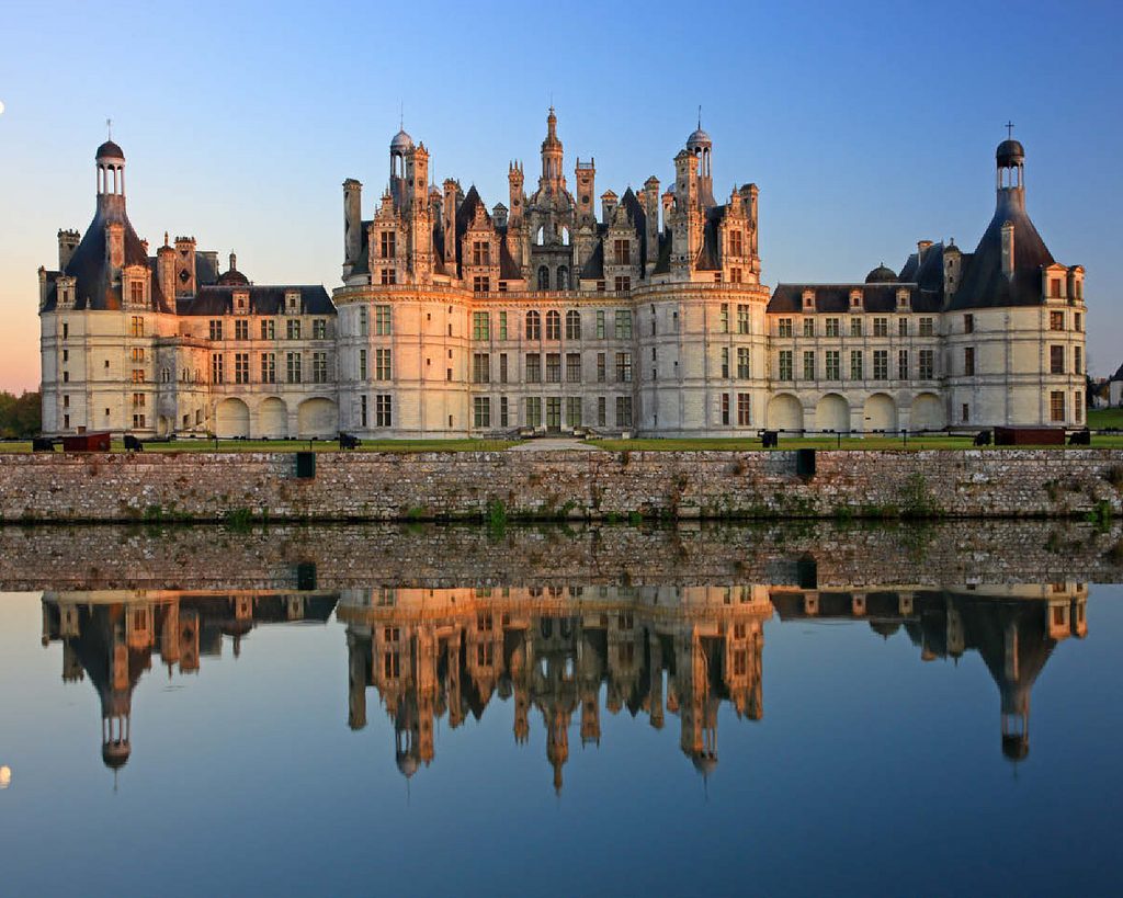 Chateau moat and north facade of Chambord Castle, France 100 Jigsaw Puzzle 3D Modell
