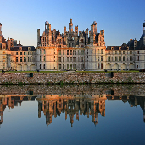 Chateau moat and north facade of Chambord Castle, France 100 Jigsaw Puzzle 3D Modell