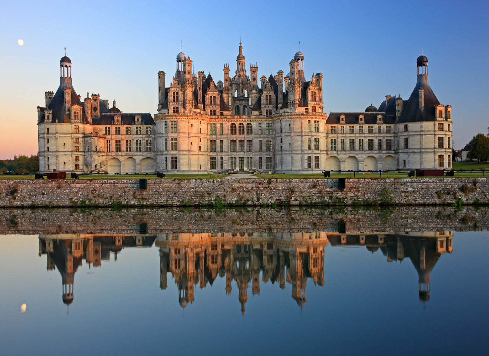 Chateau moat and north facade of Chambord Castle, France 500 Jigsaw Puzzle 3D Modell