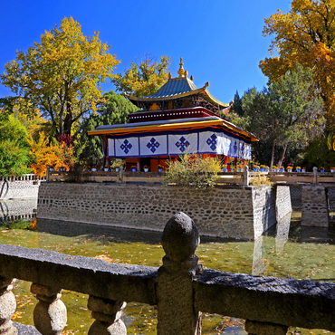 Water pavilion in the park of the Dalai Lama's summer residence, Tibet 500 Jigsaw Puzzle 3D Modell