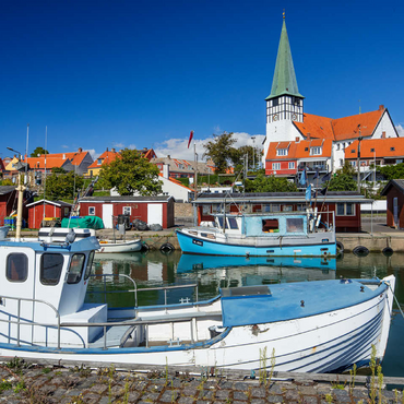 Fishing harbor with St. Nicholas Church 100 Jigsaw Puzzle 3D Modell