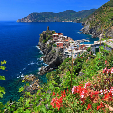 Coastal landscape with view of Vernazza, Italian Riviera, Cinque Terre, Liguria, Italy 100 Jigsaw Puzzle 3D Modell