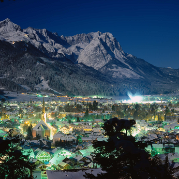View over Garmisch-Partenkirchen to the Zugspitzgruppe (2962m) at night, Upper Bavaria 1000 Jigsaw Puzzle 3D Modell