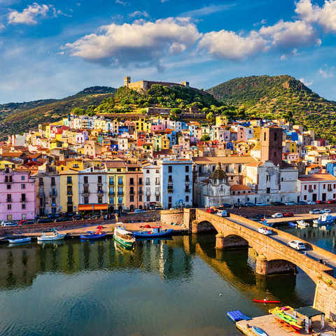 Aerial view of beautiful village Bosa with colorful houses and medieval castle. Bosa is located in northwest Sardinia, Italy. Aerial view of colorful houses in Bosa village, Sardegna. 500 Jigsaw Puzzle 3D Modell