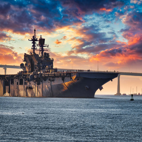 A U.S. Navy ship leaves San Diego Bay and heads into the Pacific Ocean. 100 Jigsaw Puzzle 3D Modell