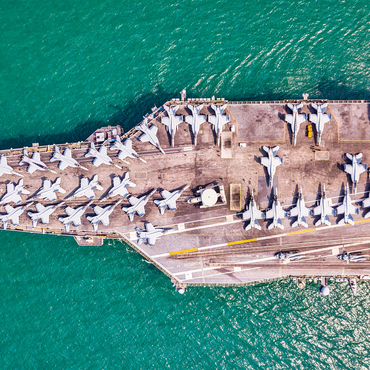 Top view aircraft carrier sailing on the ocean 500 Jigsaw Puzzle 3D Modell