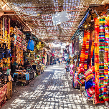 Souvenirs at the Jamaa-el-Fna market in the old medina, Marrakech, Morocco 500 Jigsaw Puzzle 3D Modell