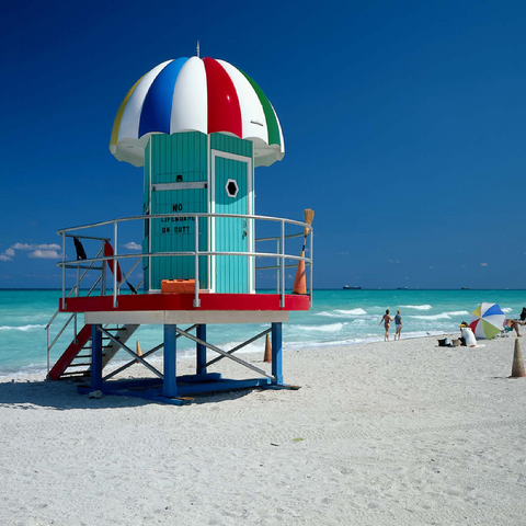 Lifeguard cottage on the beach, Miami Beach, Florida, USA 100 Jigsaw Puzzle 3D Modell
