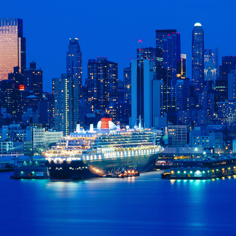 Transatlantic liner Queen Mary 2 in port on the Hudson River, Manhattan, New York City, New York, USA 1000 Jigsaw Puzzle 3D Modell