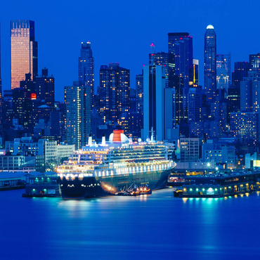 Transatlantic liner Queen Mary 2 in port on the Hudson River, Manhattan, New York City, New York, USA 100 Jigsaw Puzzle 3D Modell