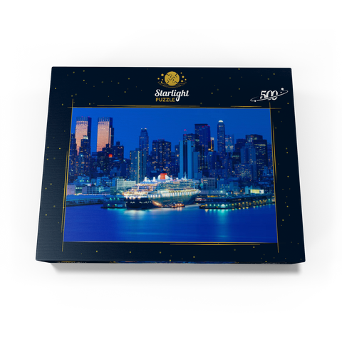 Transatlantic liner Queen Mary 2 in port on the Hudson River, Manhattan, New York City, New York, USA 500 Jigsaw Puzzle box view1