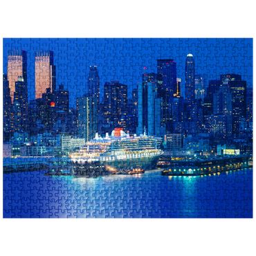 puzzleplate Transatlantic liner Queen Mary 2 in port on the Hudson River, Manhattan, New York City, New York, USA 500 Jigsaw Puzzle