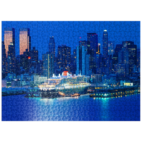 puzzleplate Transatlantic liner Queen Mary 2 in port on the Hudson River, Manhattan, New York City, New York, USA 500 Jigsaw Puzzle